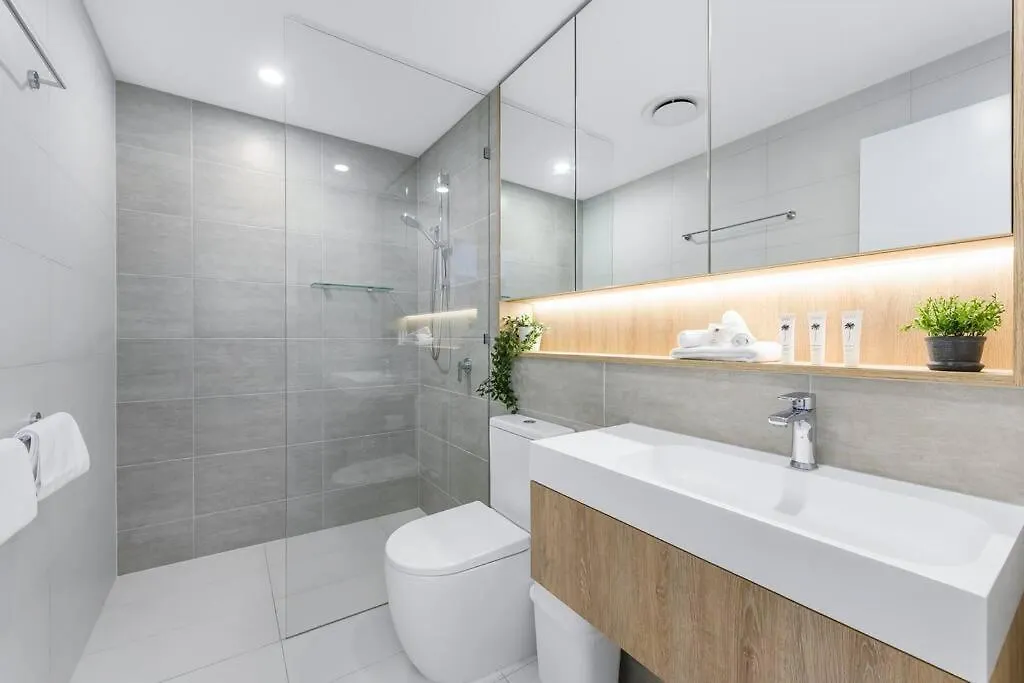 Coastal Chic 2 Bed Apt In Broadbeach Gold Coast
