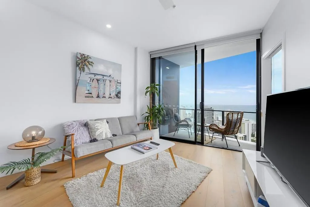 Coastal Chic 2 Bed Apt In Broadbeach location